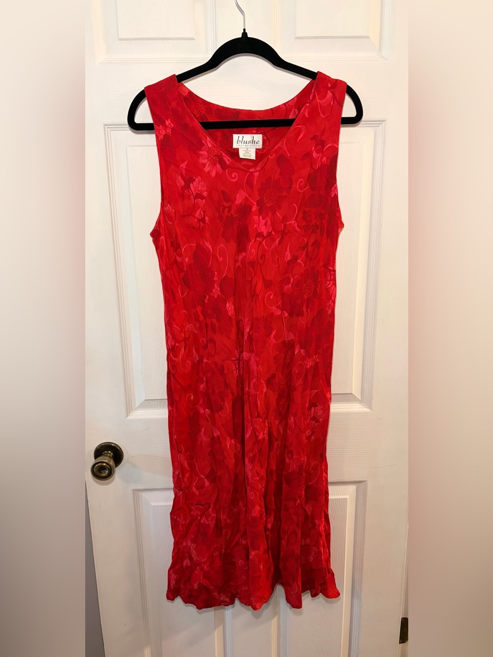 Vintage midi Blush Red Sleeveless Floral-Textured Dress